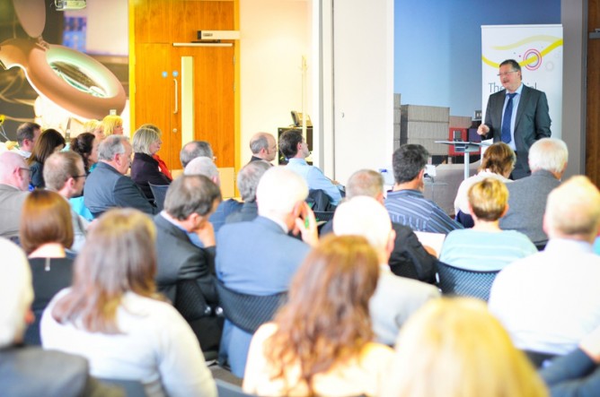 Minister of Finance, Mr Sammy Wilson MLA Minister S Wilson 1 668x443 School for Social Entrepreneurs in Ireland (SSEI)